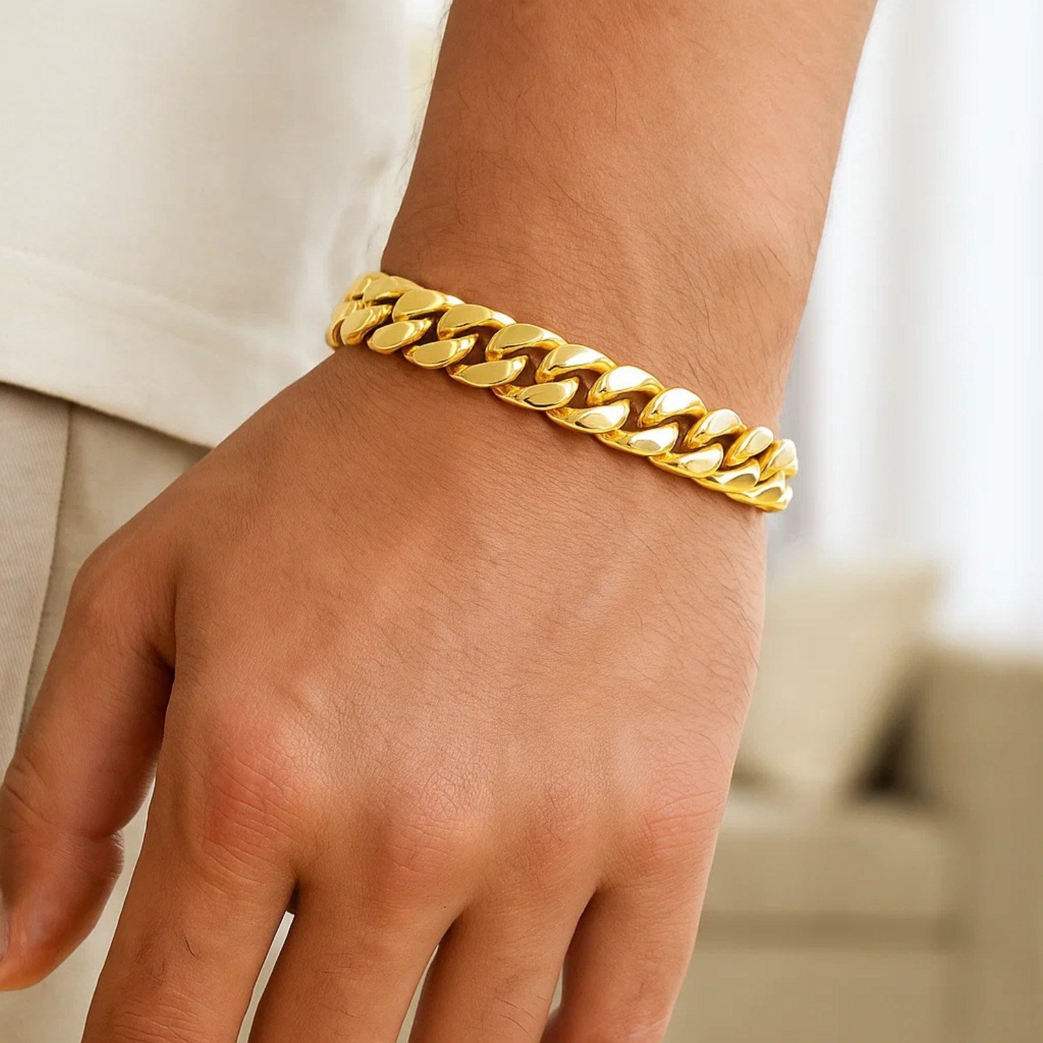 10K Yellow Gold Classic Miami Cuban Solid Bracelet (41.3g) | BIJOLINA