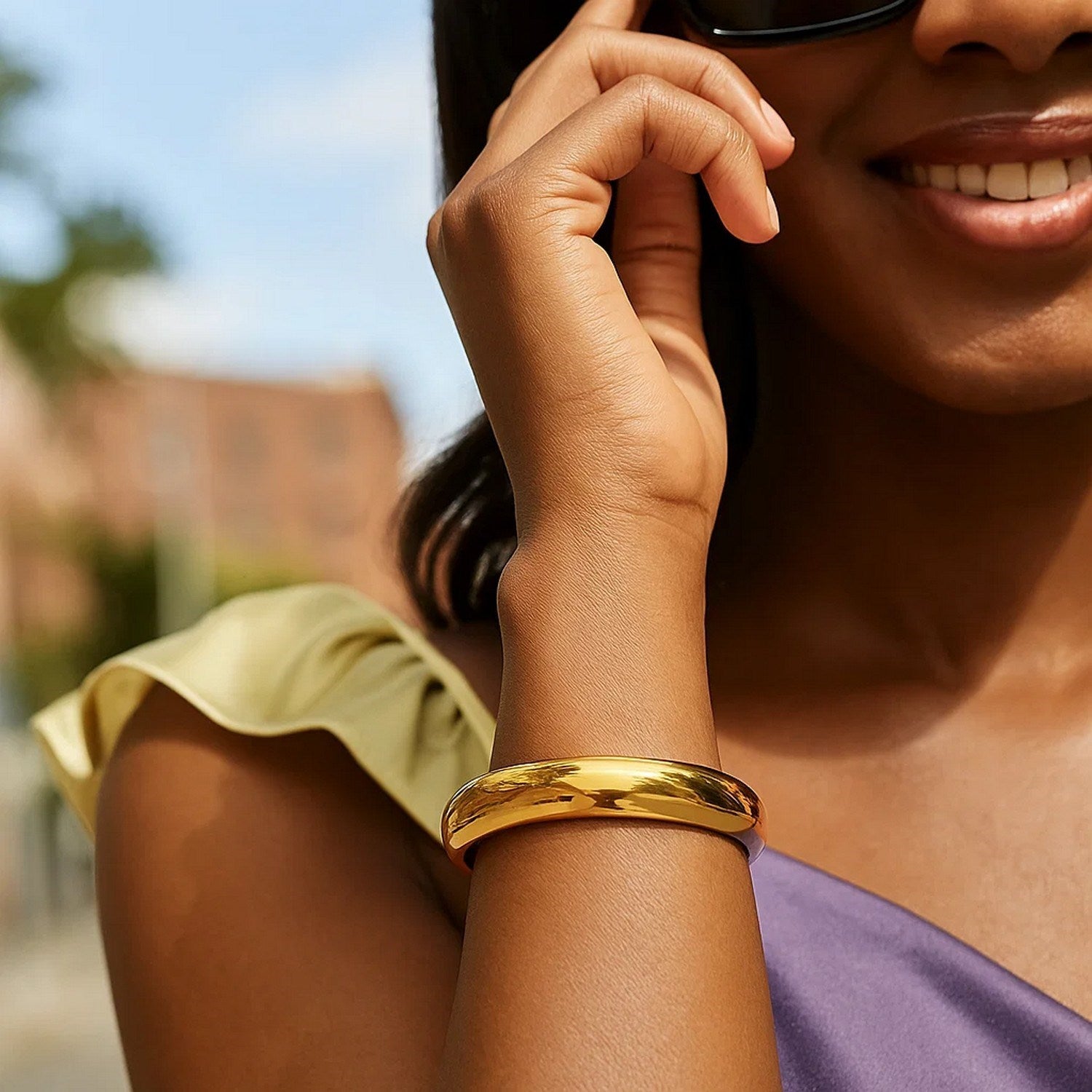 Classic Bangle in 14K Yellow Gold Style E