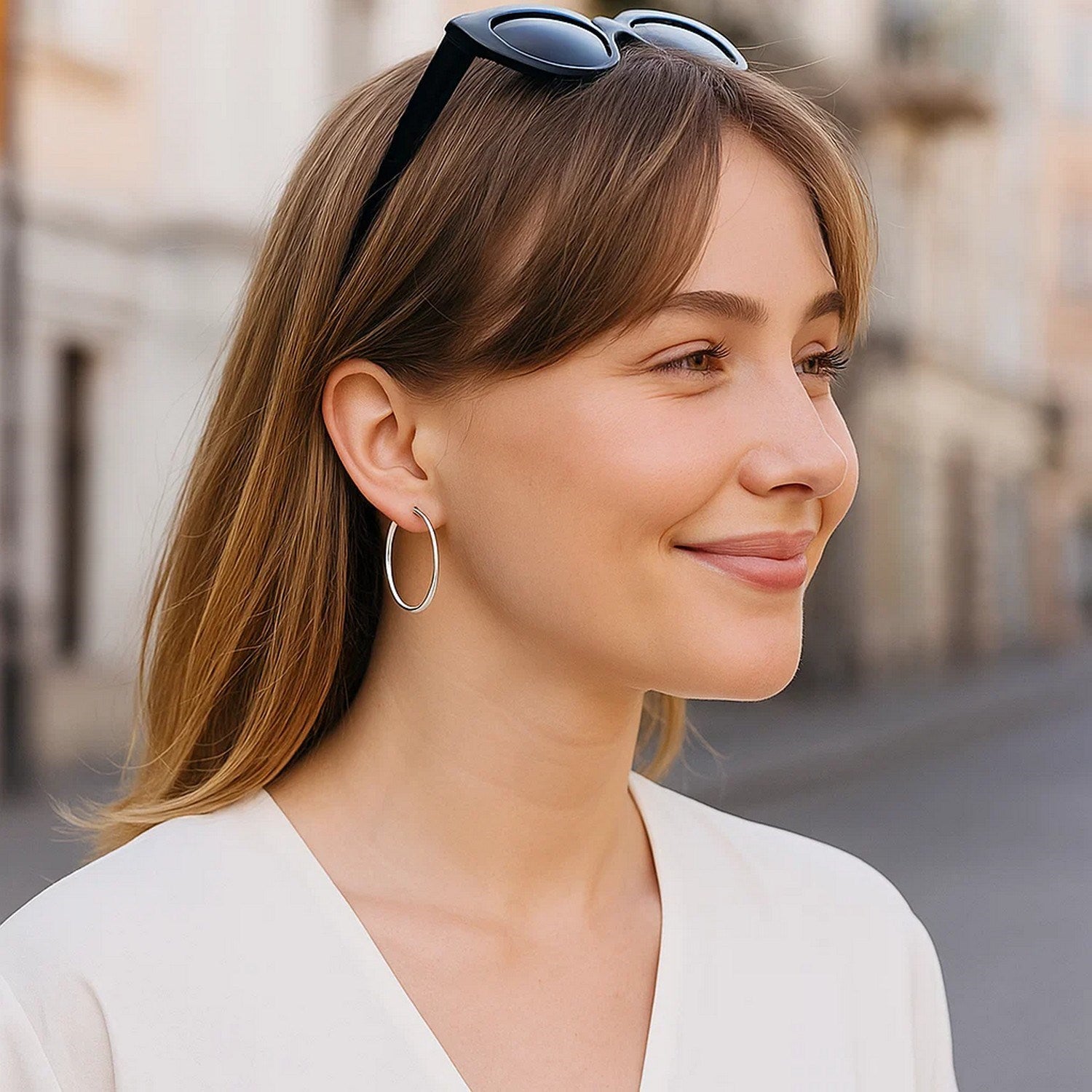 10K White Gold Polished Hoop Earrings (1.2g) | BIJOLINA