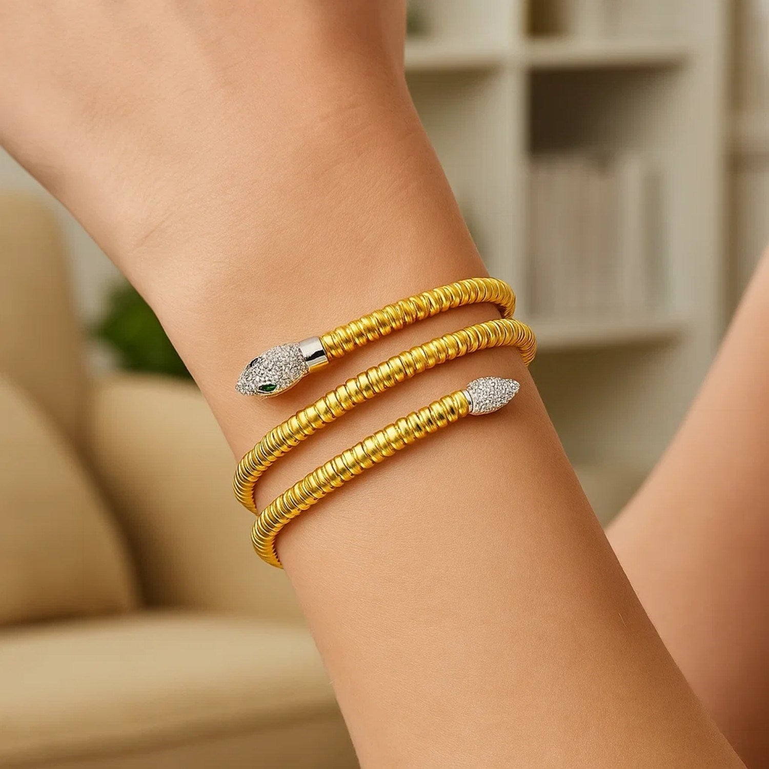 14K Yellow Gold Snake Style Tubogas Bangle (3.90 mm)