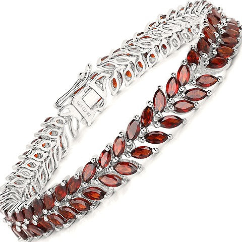 Garnet Sterling Silver Bracelet (18.40 ct)