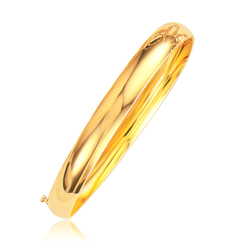 Classic Bangle in 14k Yellow Gold (8.00 mm) - Close-Up | BIJOLINA