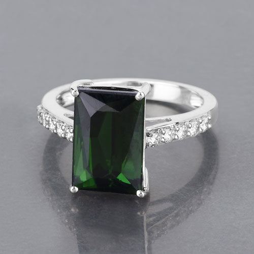 Green Tourmaline 14-Karat White Gold Ring